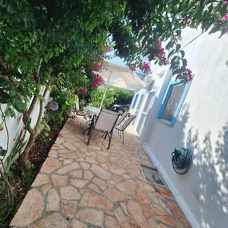 Sunborn Ksamil