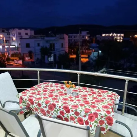 Sunborn Apartment